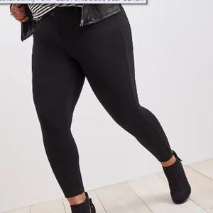 Torrid Ponte skinny pants